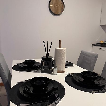 Appartement De Luxe Entierement Renove - Proche Aeroport De Bruxelles, Quartier Chic Экстерьер фото